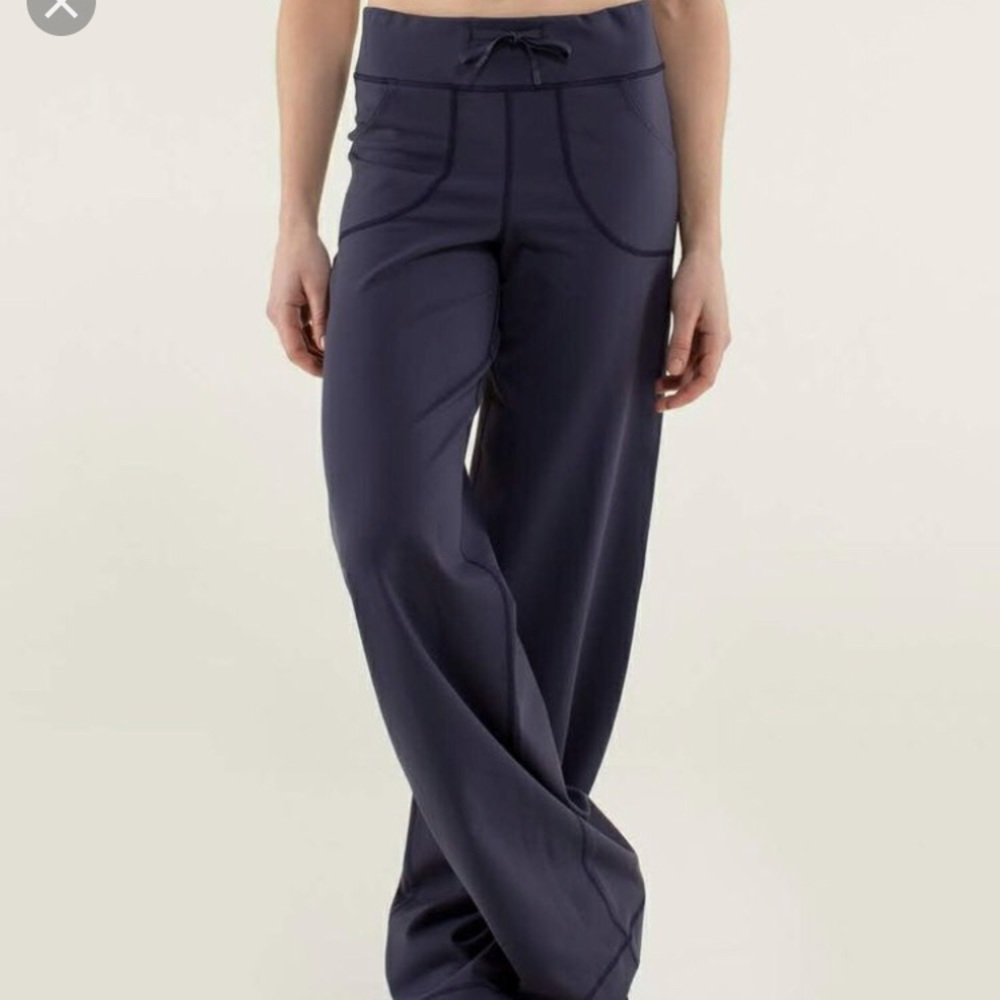 NEW. THROW BACK STILL PANT LULULEMON